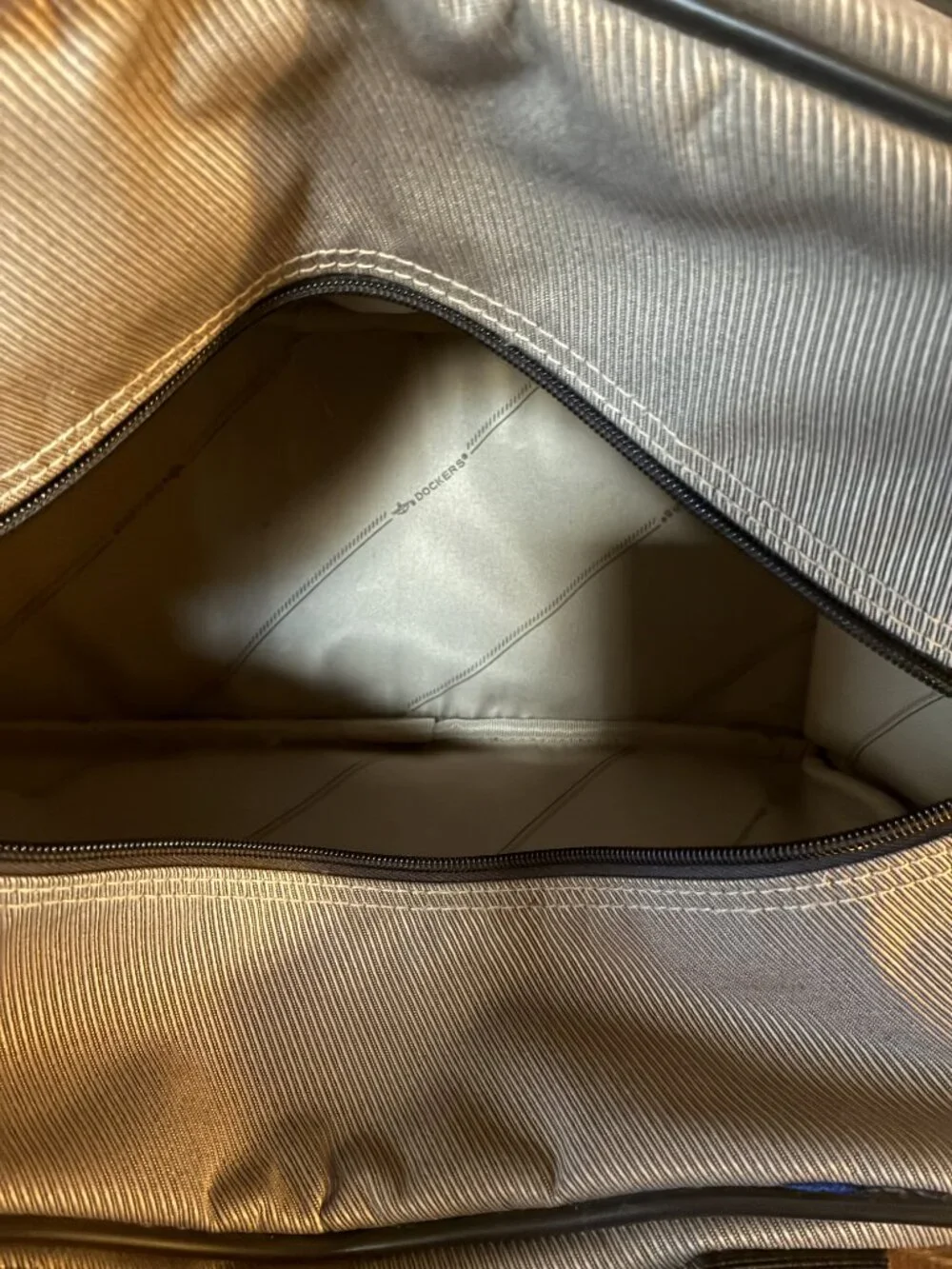 Dockers Weekend Duffle Overnight Carry On Travel Bag Tan NO Shoulder Strap.